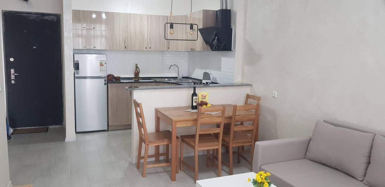 TAMEO Apartment Batumi Bagian luar foto
