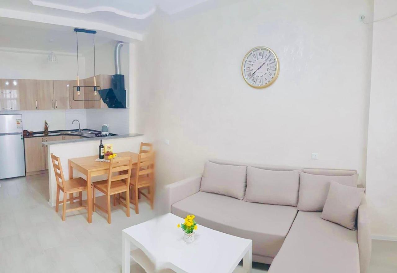 TAMEO Apartment Batumi Bagian luar foto